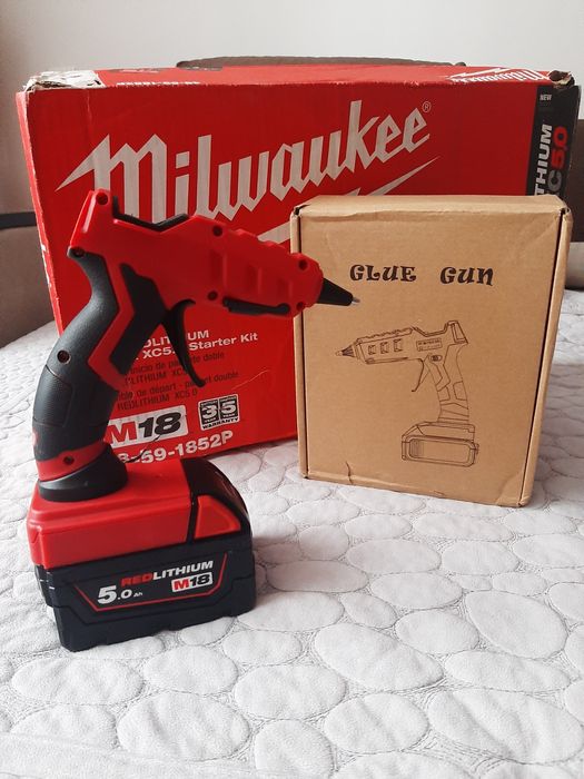 Milwaukee М18 акумуляторний клеєвий пістолет