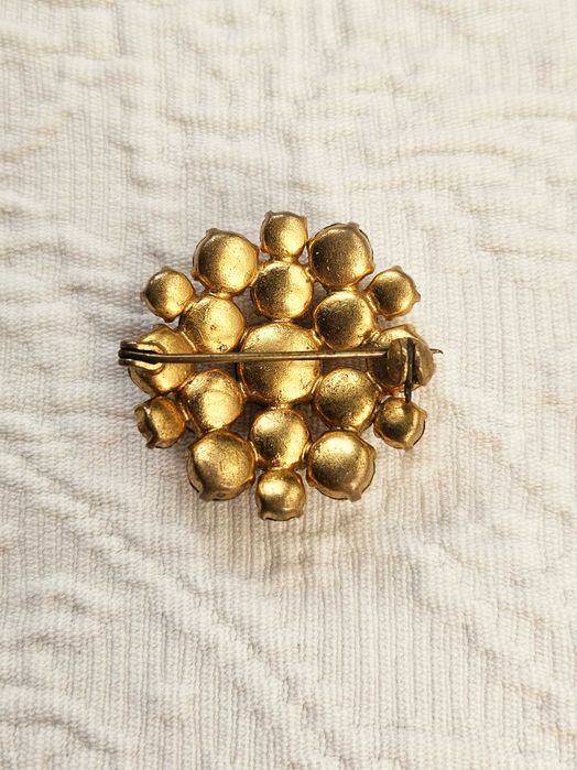 Broszka błyszcząca w kolorach złota