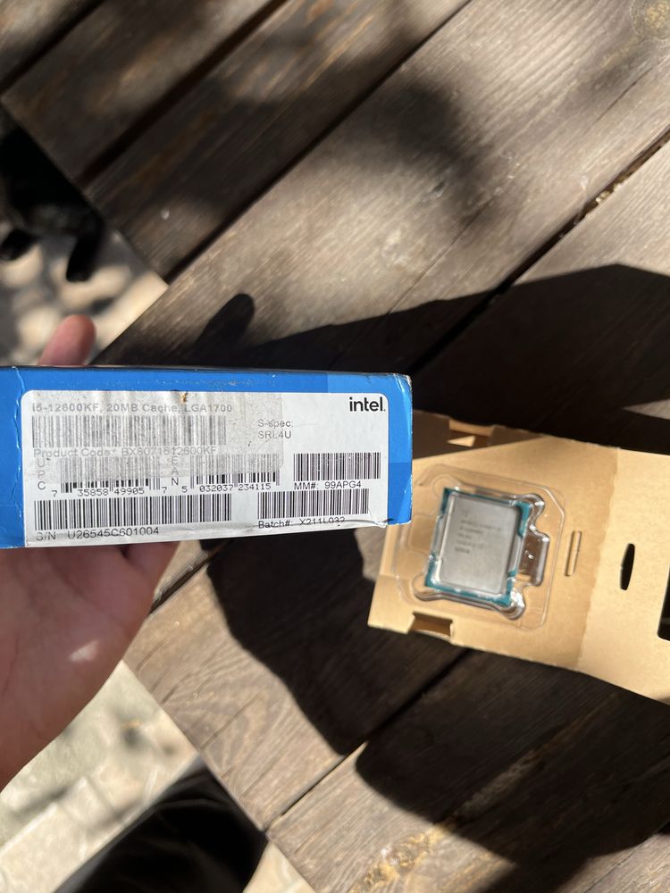 Процесор Intel Core i5-12600KF