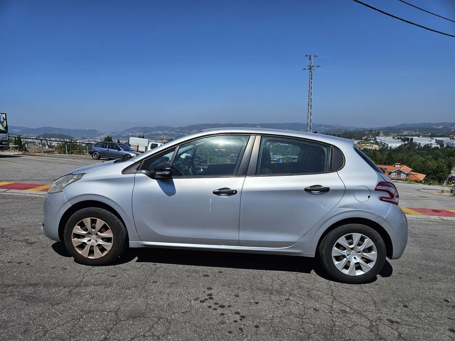 Peugeot 208 1.0 VTi de 2014 para peças