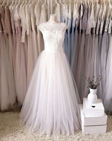 Дизайнерское свадебное платье (размер S)