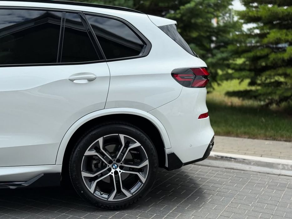 Обвес M-Paket M60i LCI для BMW X5 G05 2023+ Рестайлинг бампер накладки