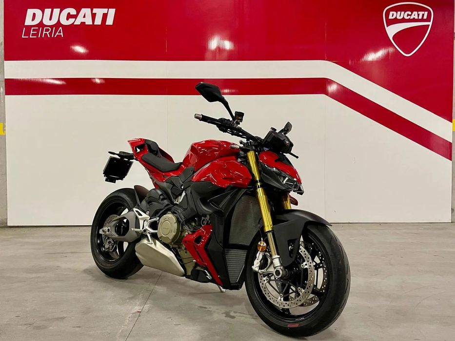 Ducati Streetfighter V4 S