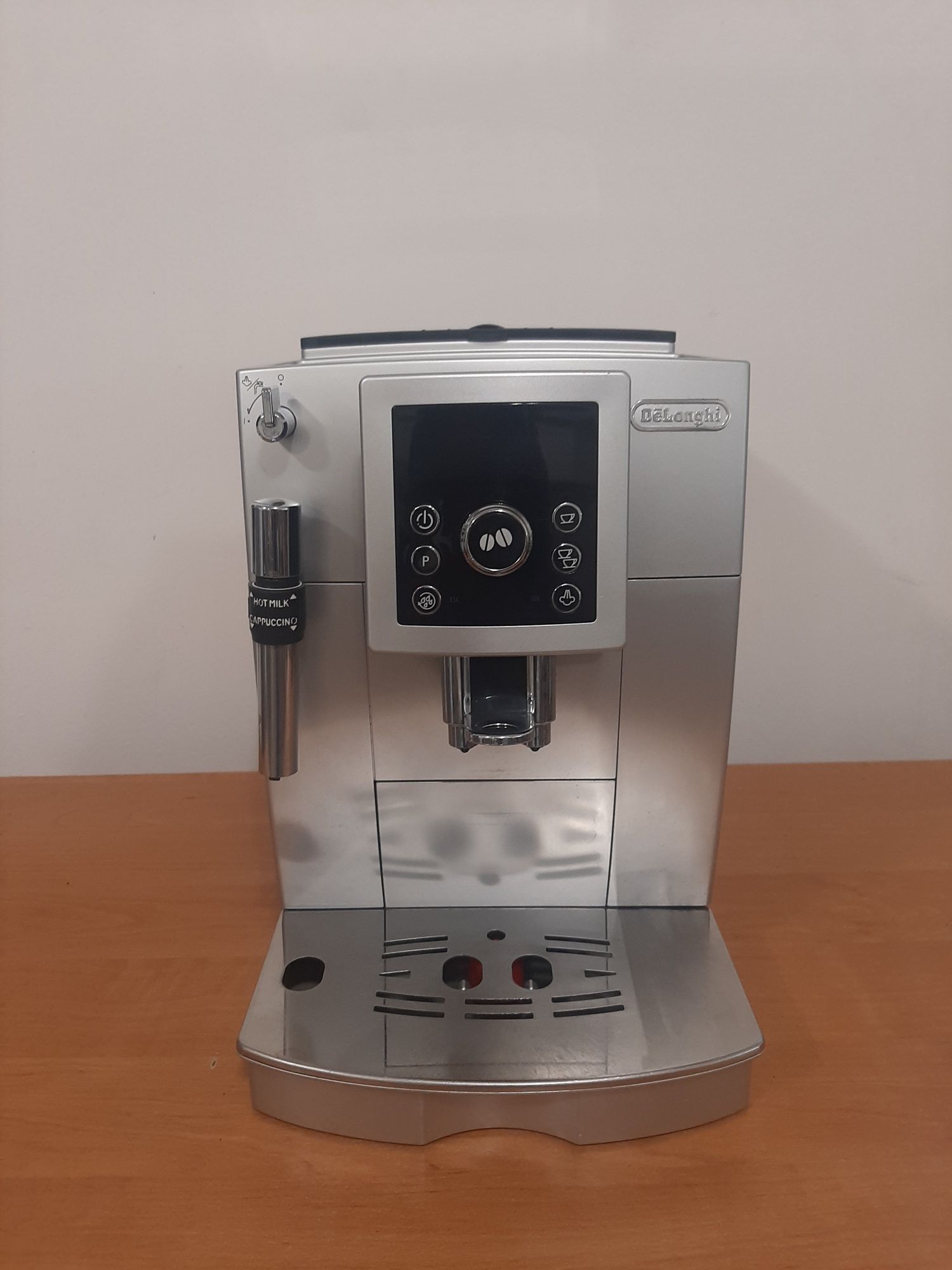 Кофемашина кавовий апарат Delonghi Ecam 23.420