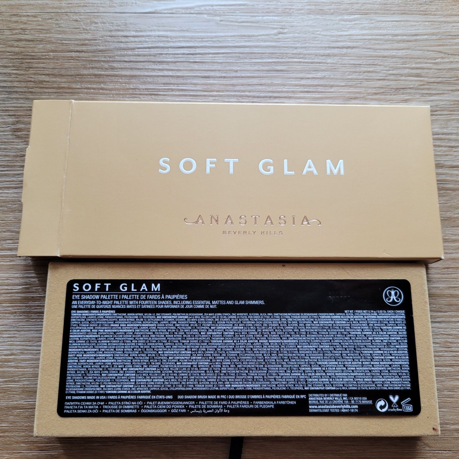 Paleta ABH Soft Glam