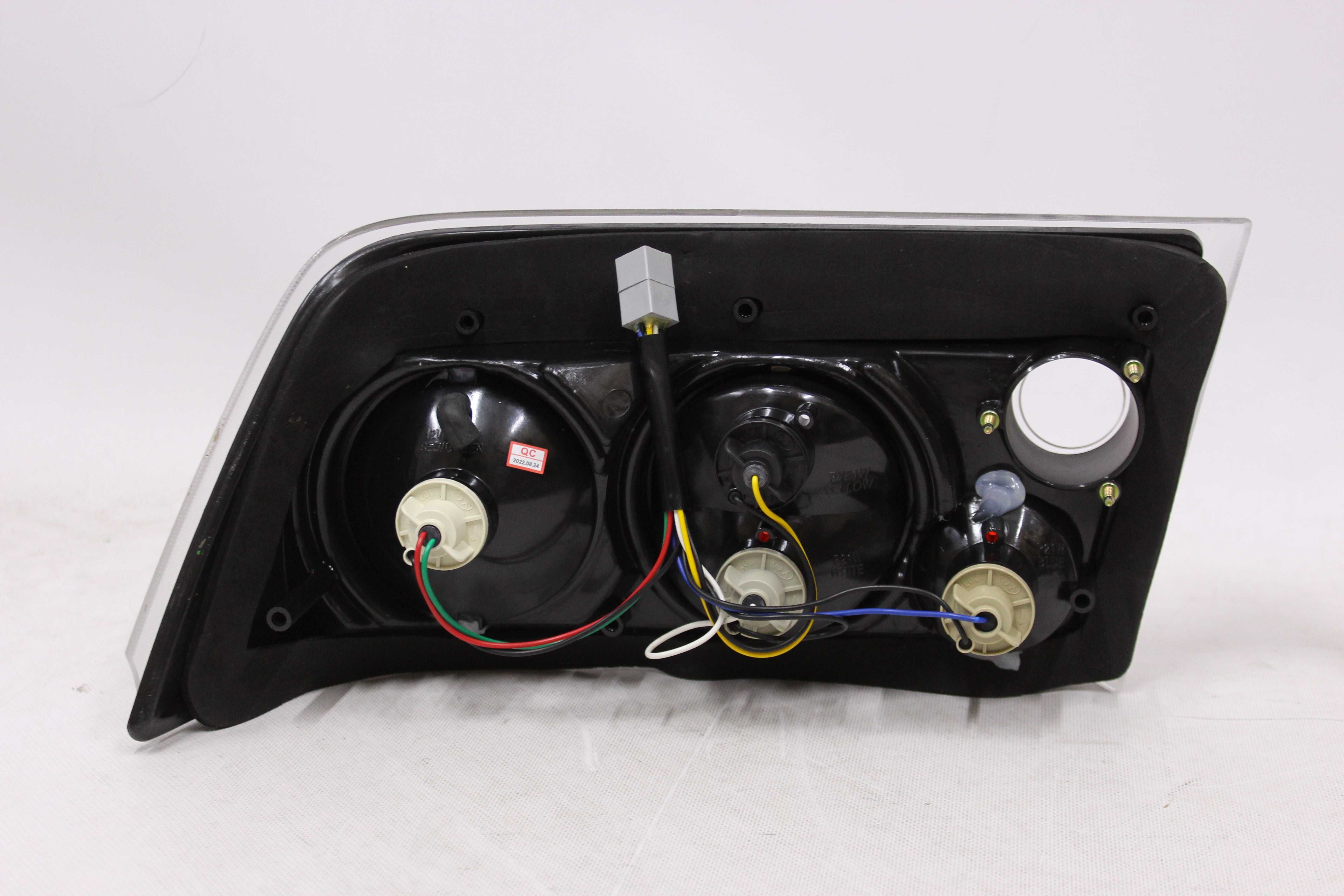 Lampy światła tył tylne OPEL CALIBRA 90-97 BLACK Czarne Smoke NOWE