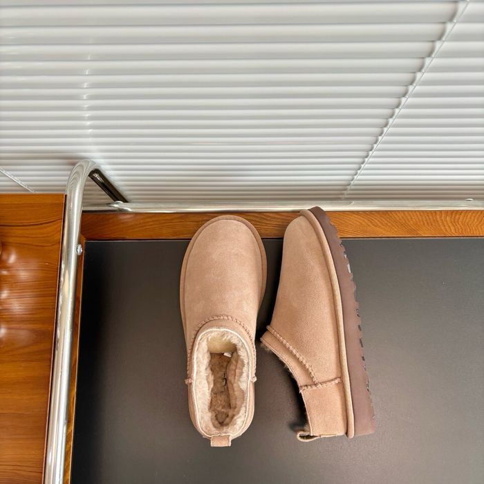 Уггі зимові на хутрі ugg micro platform
