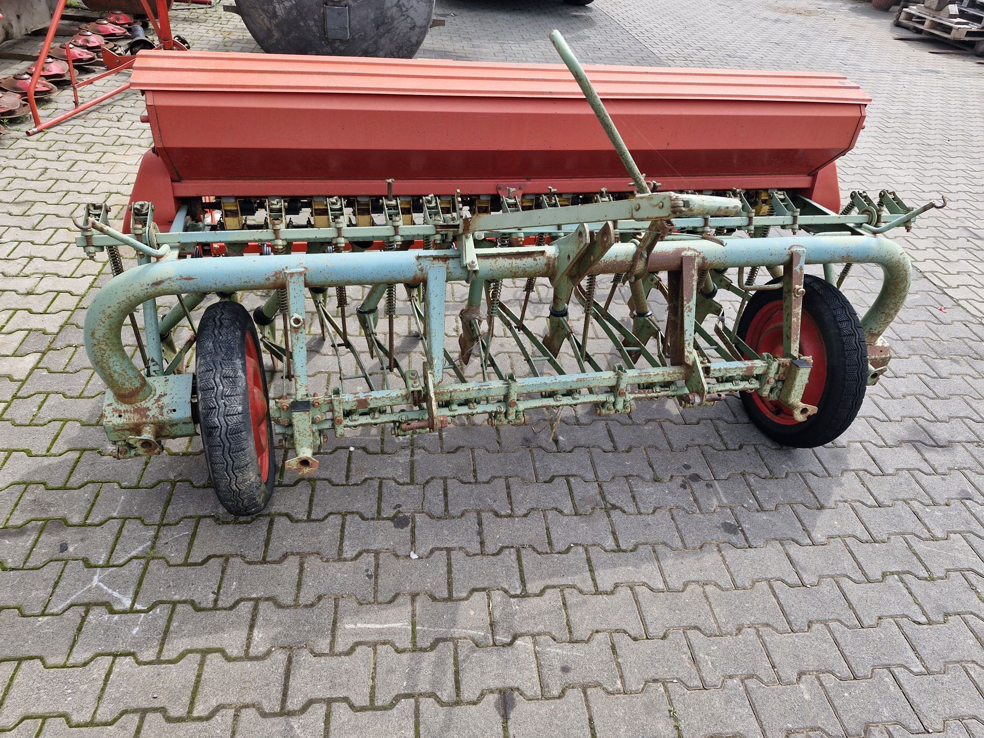 Siewnik zbożowy Nodet Gougis / Kuhn