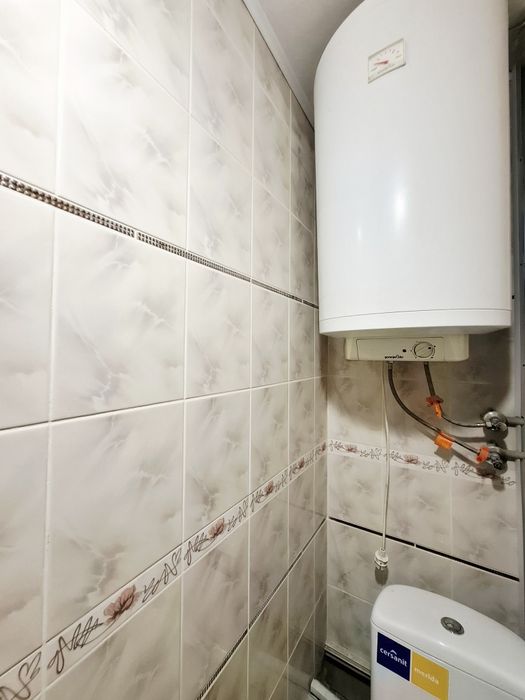 Продам 2-х ком. квартиру  2/9 ул. Героев 55 Бригады