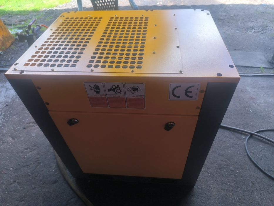 Kompresor śrubowy 7,5KW 8 bar