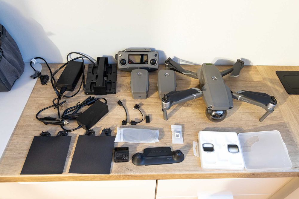 Dron DJI Mavic 2 Pro - Kamera Hasselblad  1" Fly More Combo + Filtry