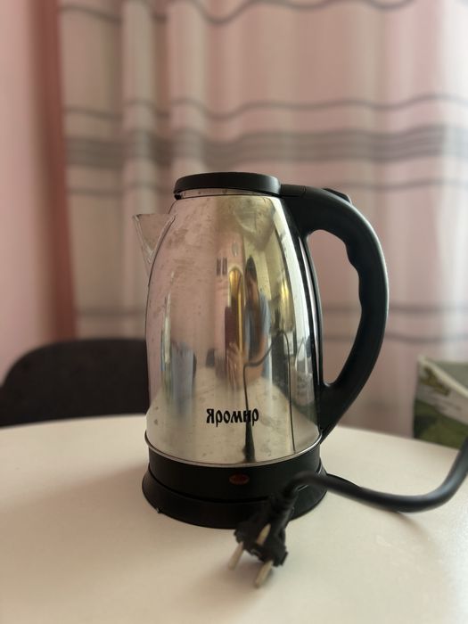 Чайник Електричний