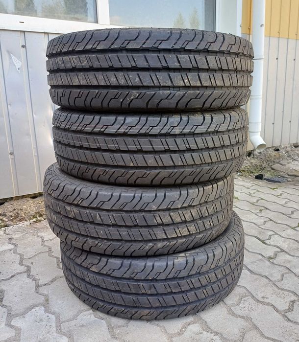 Шини колеса резина гума Континенталь C R16 215 на 65 Continental літо