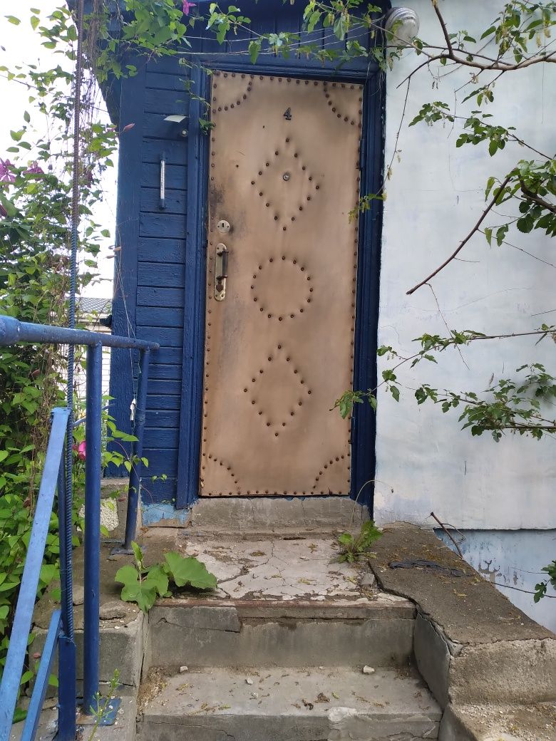 Продам двохкімнатну квартиру в центрі міста Андрушівка