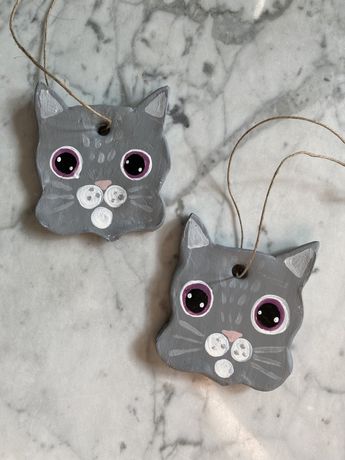 Ceramiczna zawieszka szary kot kotek ozdoba prezent handmade