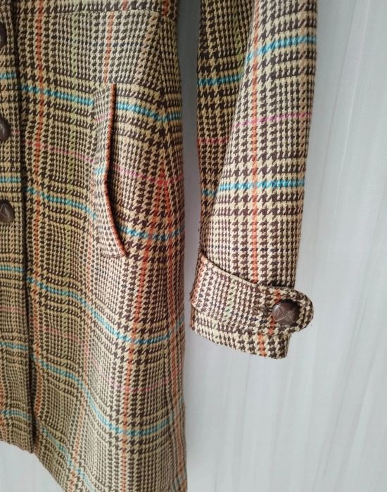 Piękny stylizowany płaszcz w kratkę brąz taliowany 38 M retro styl