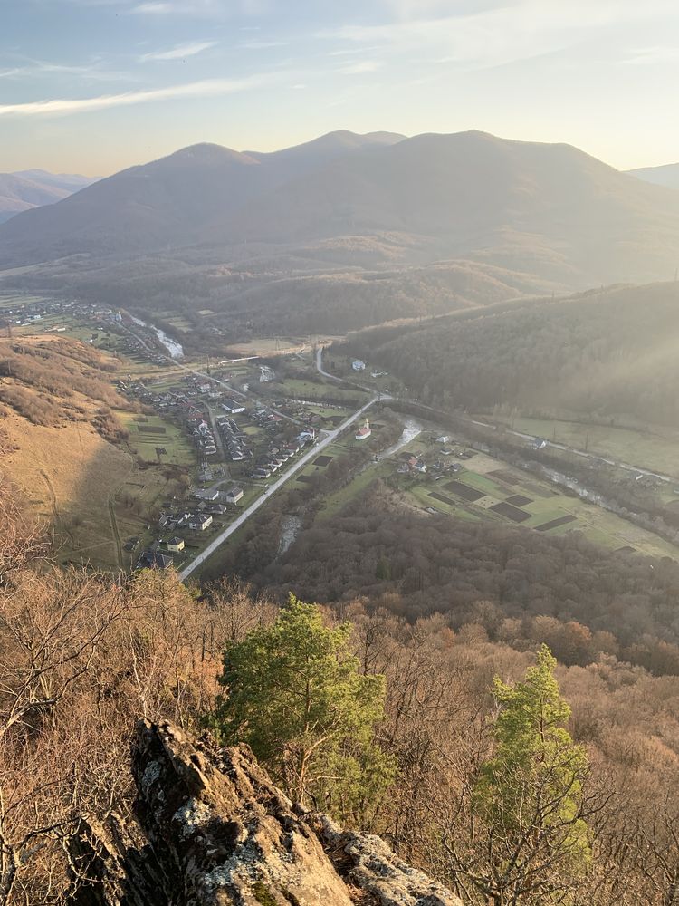 Здається номер, поверх(3 кімнати) Закарпатття, Квітка Полонини,Солочин