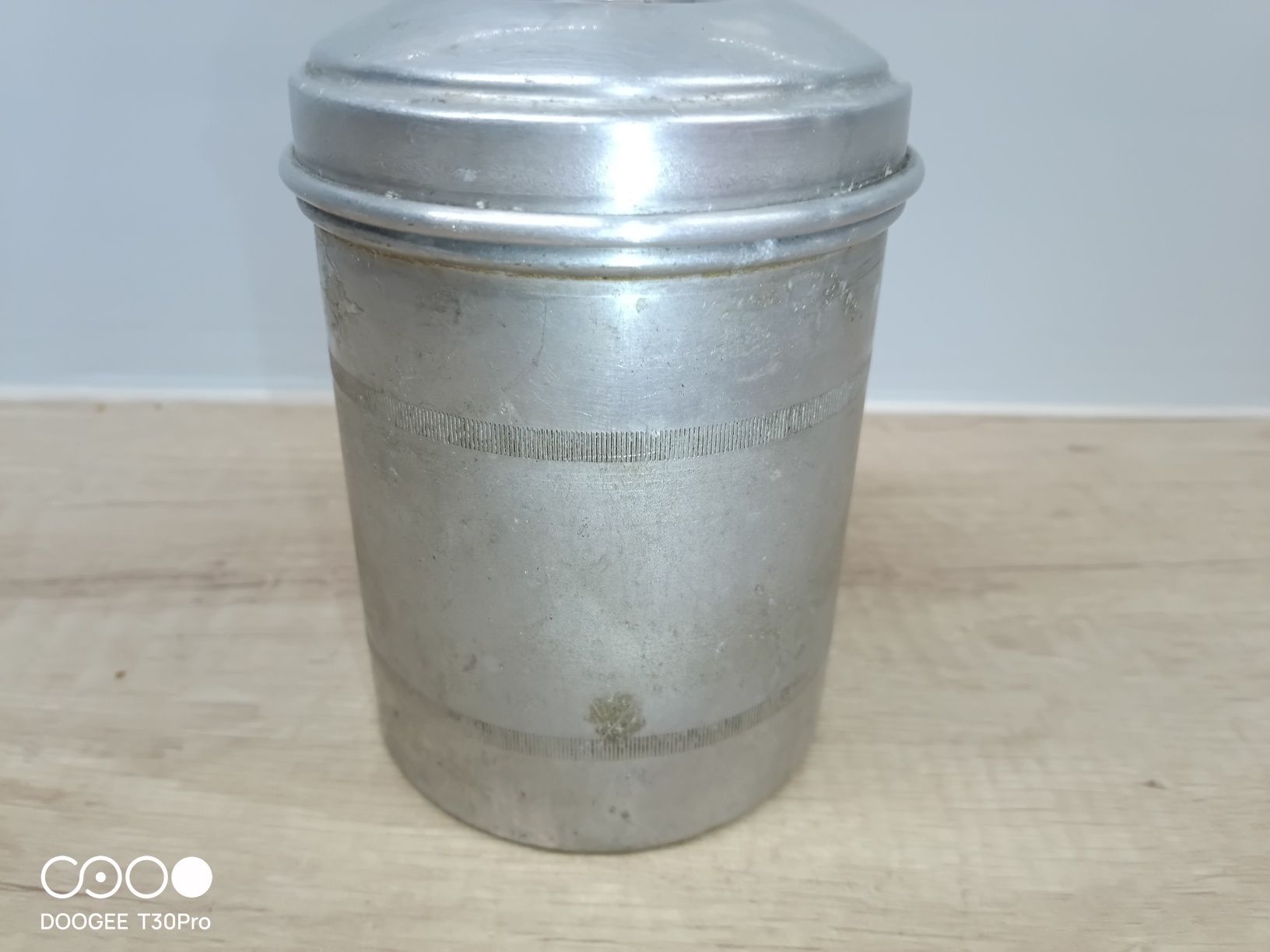 Stary aluminiowy pojemnik na cukier, PRL