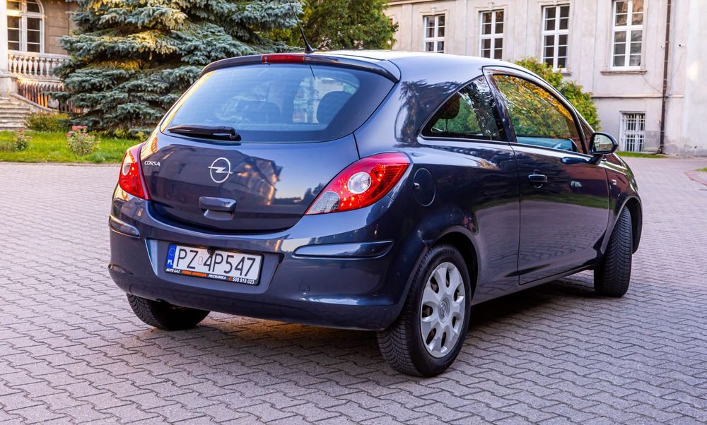 Opel Corsa D 2009 GAZ