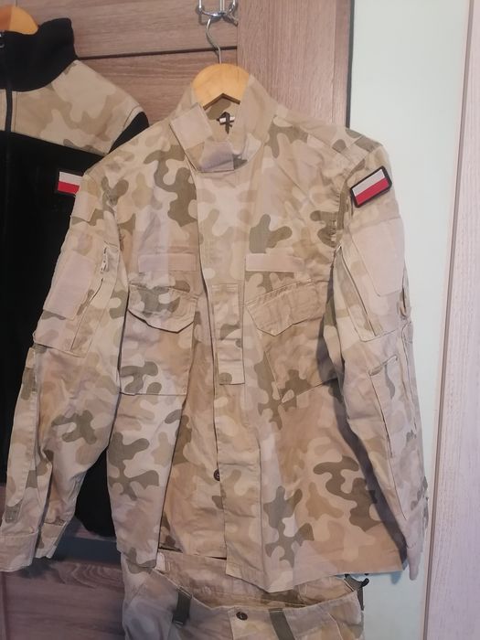 Mundur wojskowy pustynny.