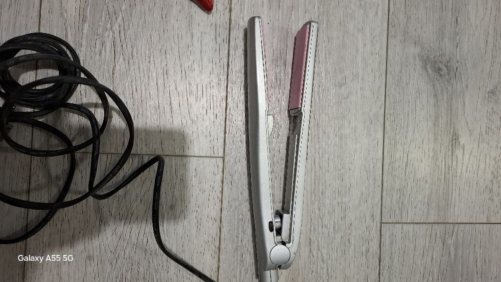 Выпрямитель для волос