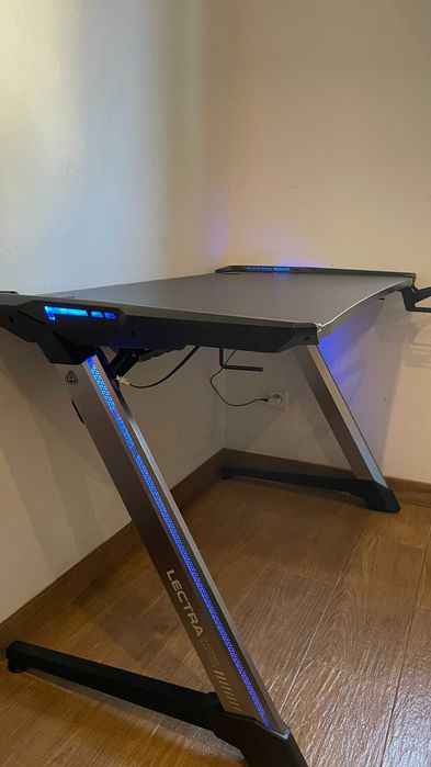 Secretária Gaming LECTRA