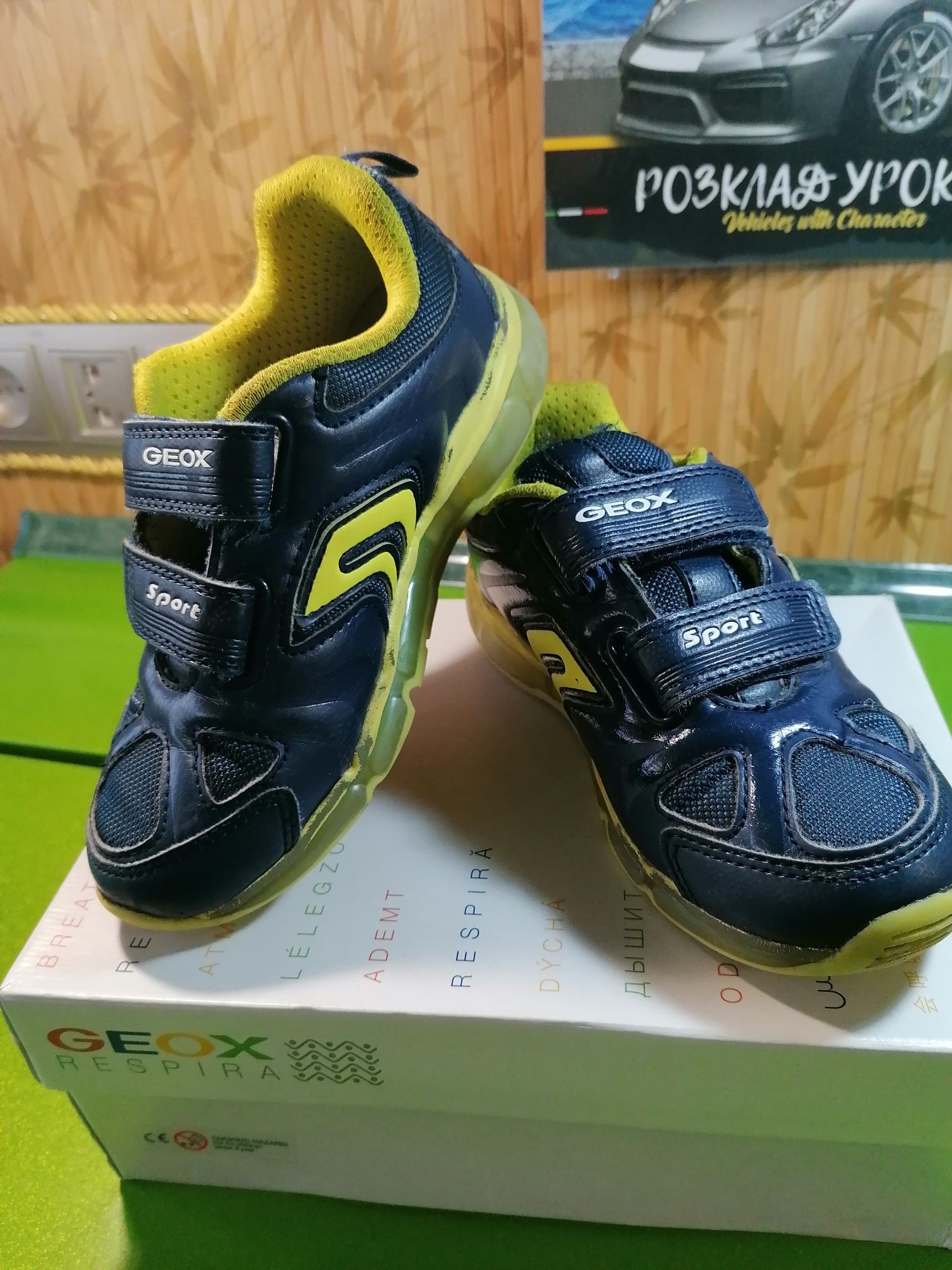 Кросівки Geox 31розм