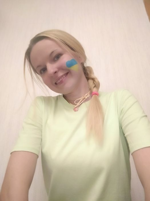 Нянічка, догляну діток, заведу на гурток