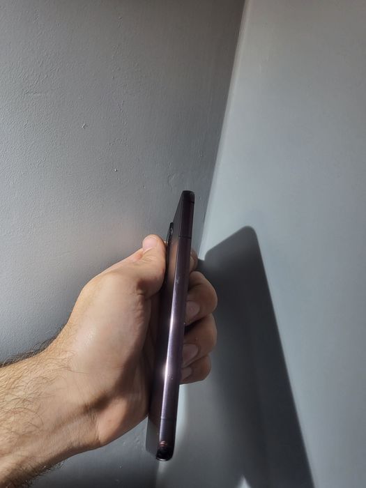 Samsung galaxy s22 8 / 128 snapdragon  8 gen 1