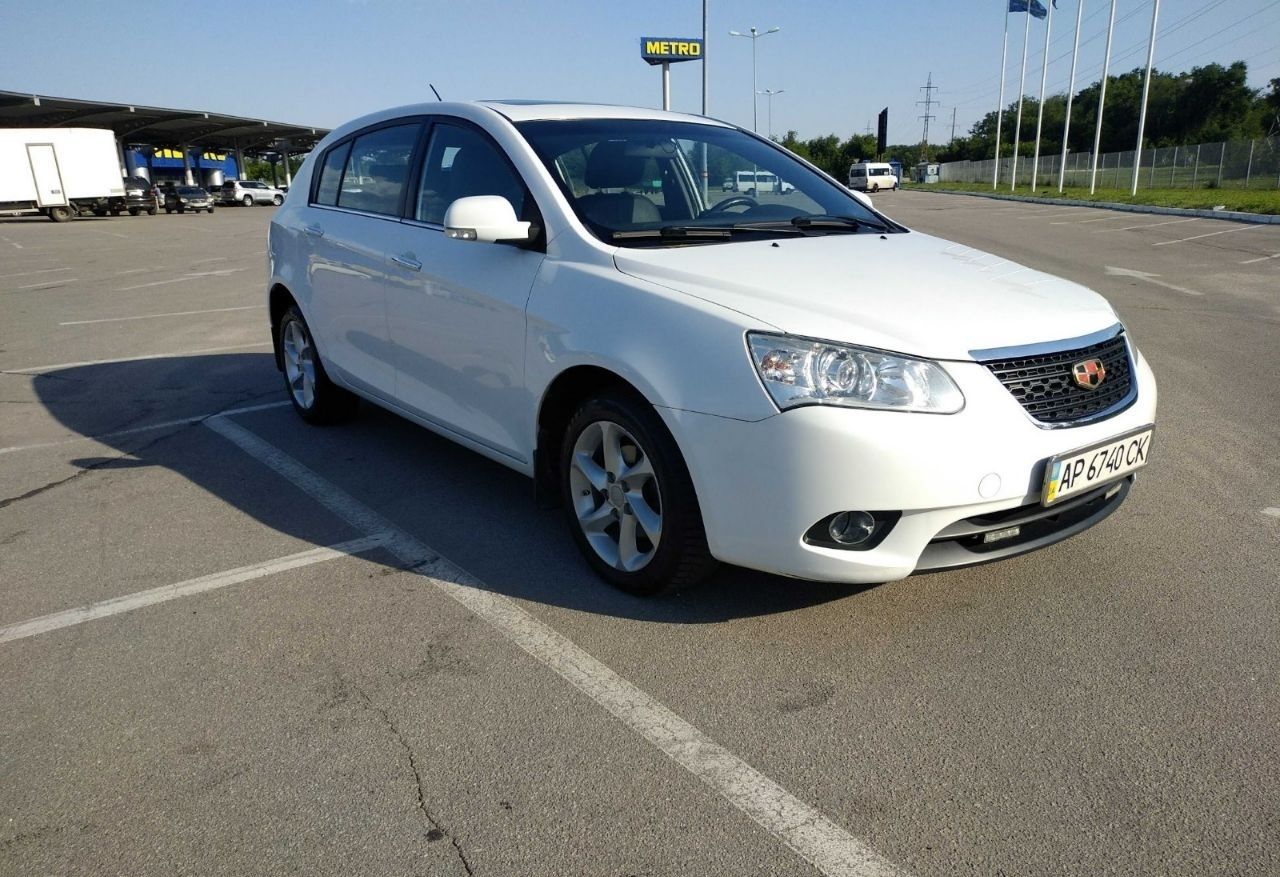 GEELY Emgrand ЕС7 RV