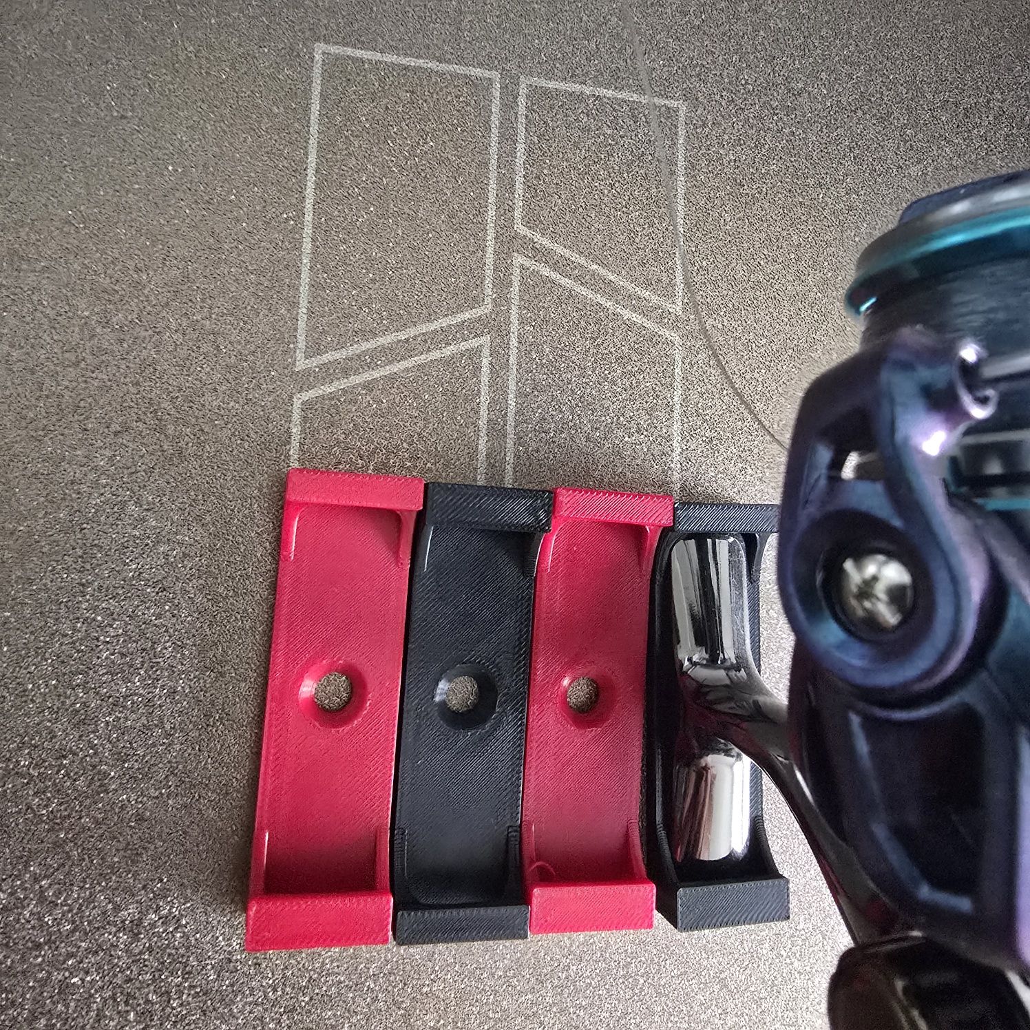 Suporte de Parede Personalizado para Carretos de Pesca