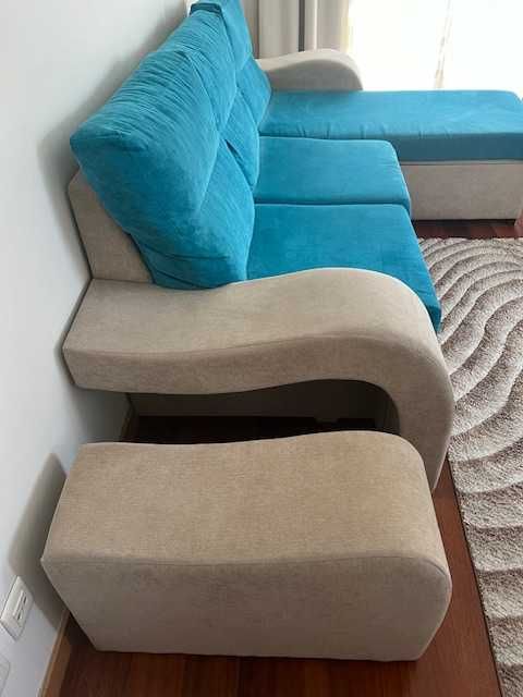 SOFÁ CAMA confortável e em ótimo estado