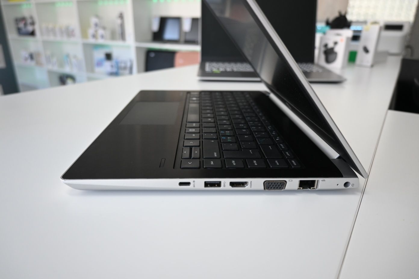 HP Probook 430 G5 13.3" | i5 8250U | 8GB ddr4 | 256GB SSD M2