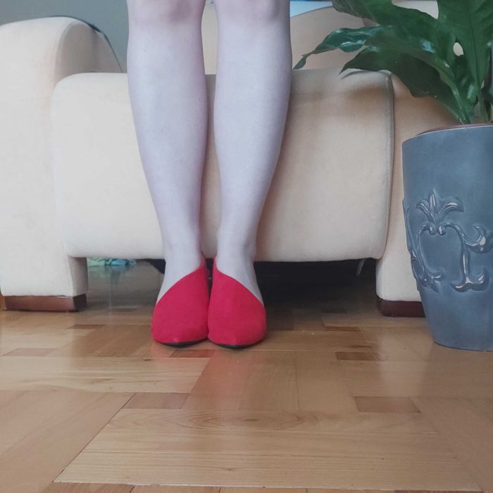 Czerwone buty na wysokim obcasie