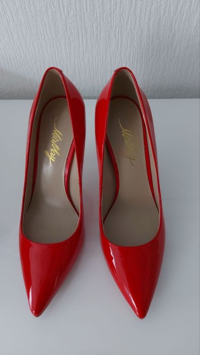 Туфлі на шпильці, червоний лак, 38 розмір