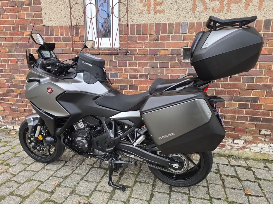 Honda NT 1100 .2023r. ABS // automat DCT // 3x kufer // bezwypadkowa