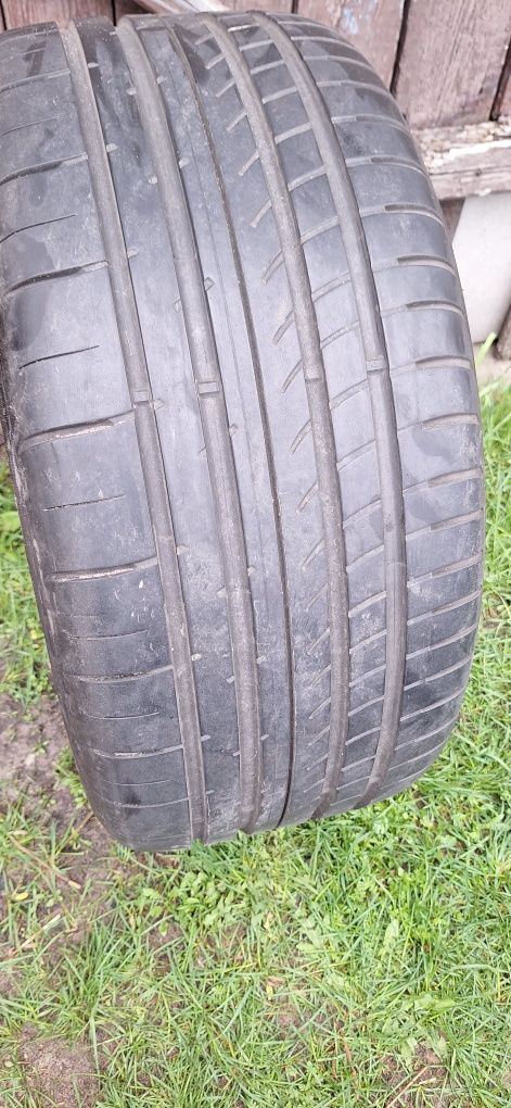 Opona 275/35R20 Goodyear