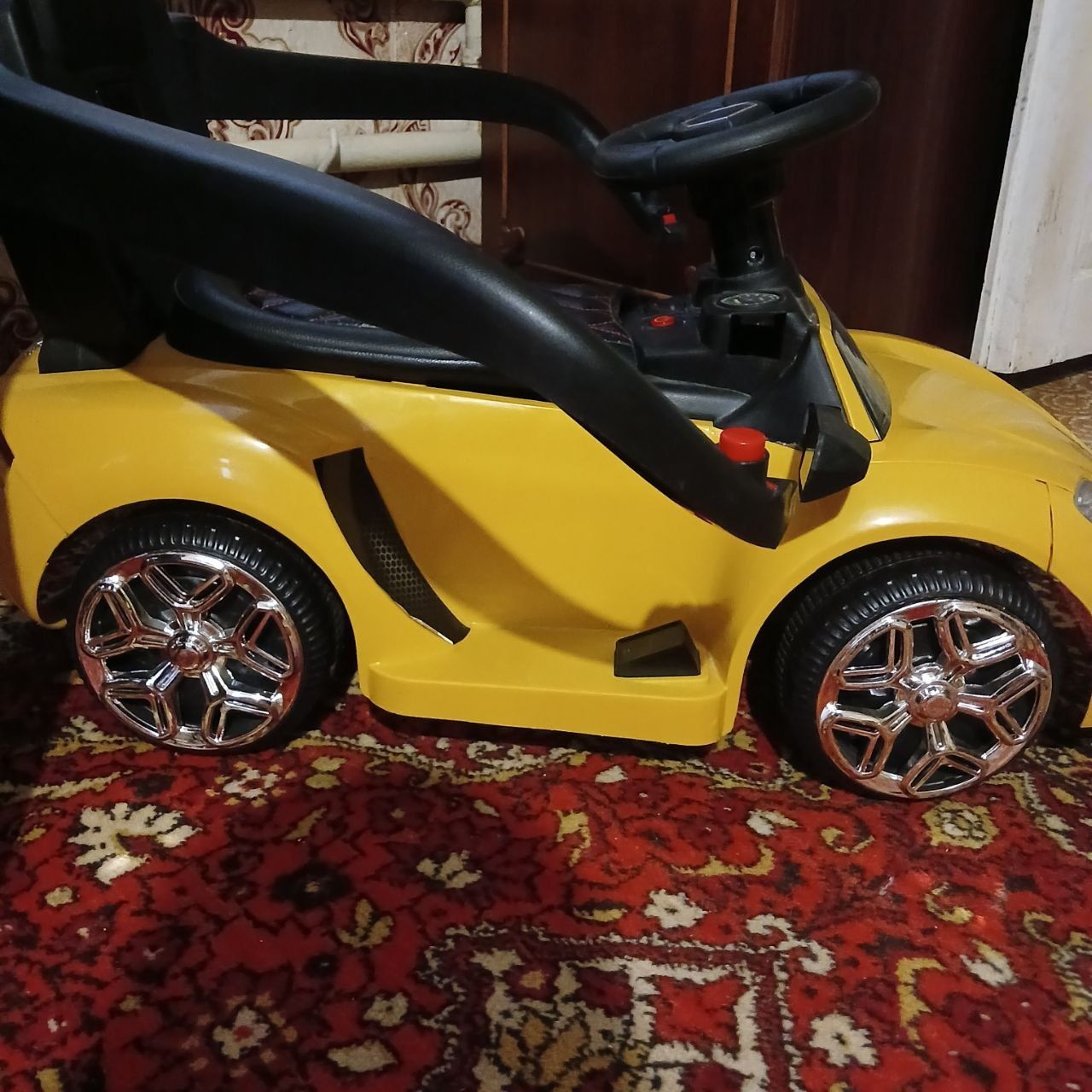 Толокар электромобиль 2в1 Lamborghini M 3591L-6 жёлтый, на аккумулятор
