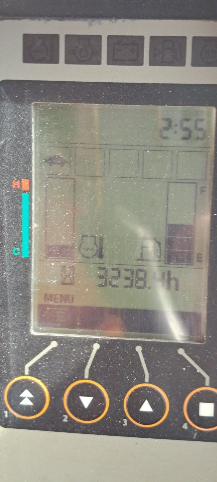 Escavadora Hitachi de 5 Ton.