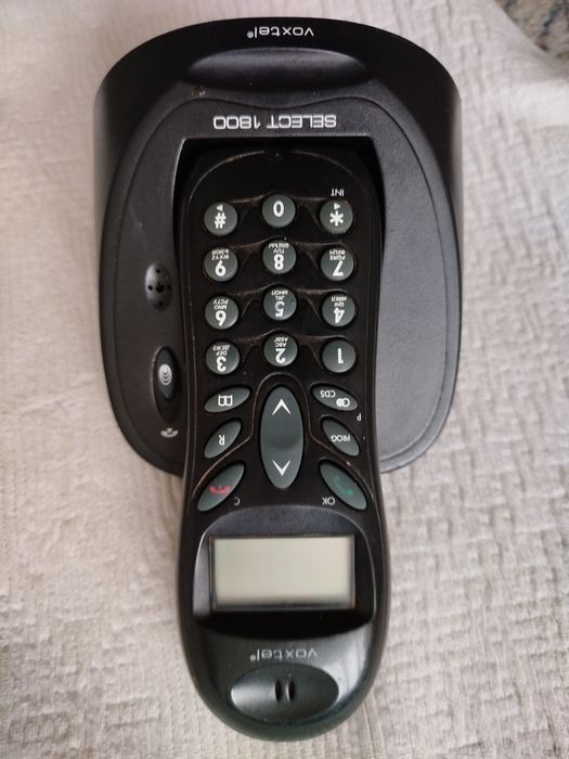 .Телефонные аппараты разные. Договорная.