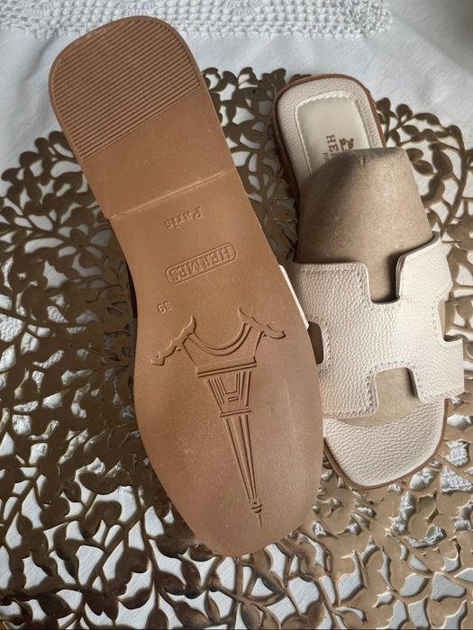 Klapki Hermes 39