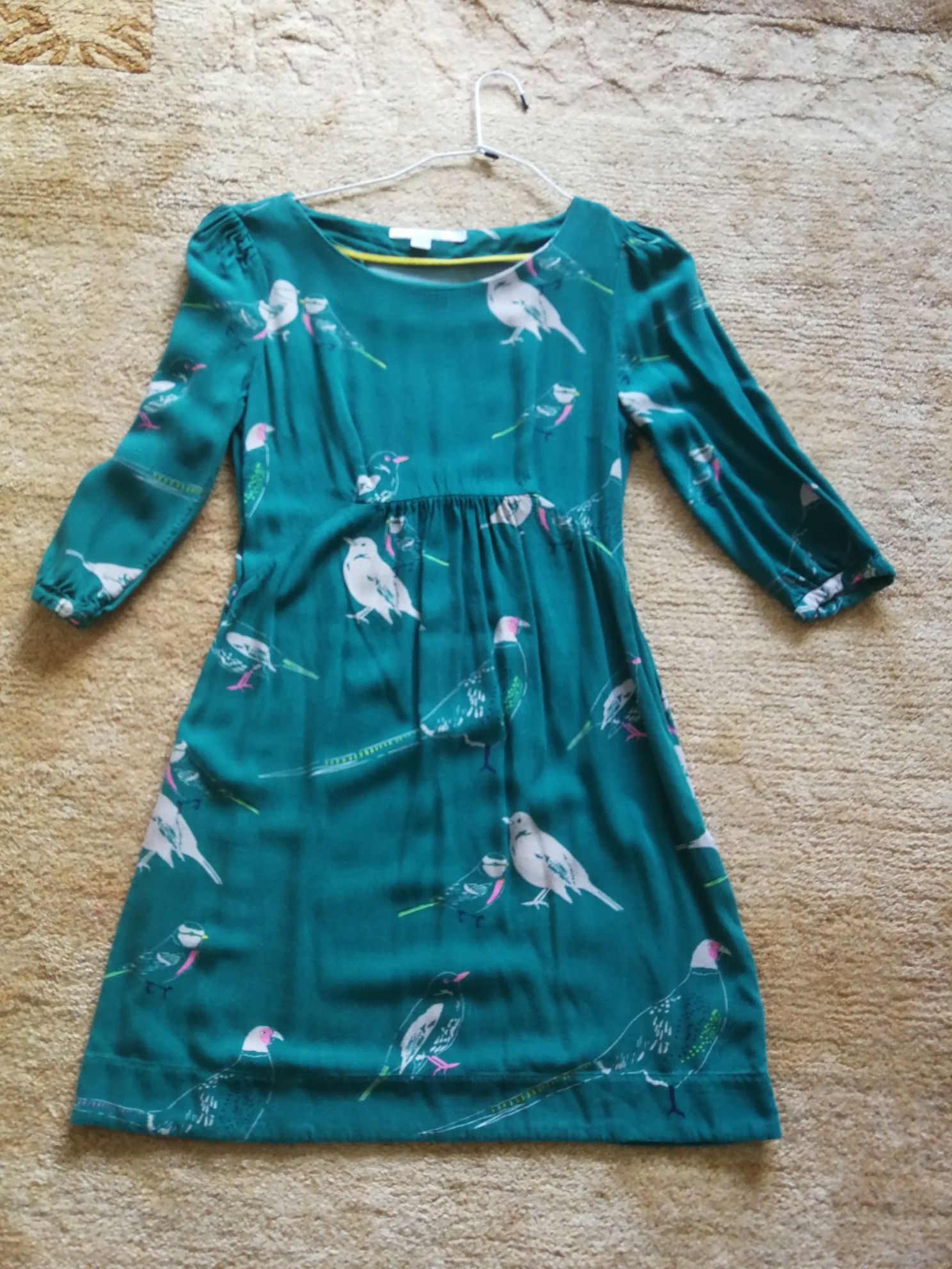 Sukienka z wiskoza boden piekny print ptaki