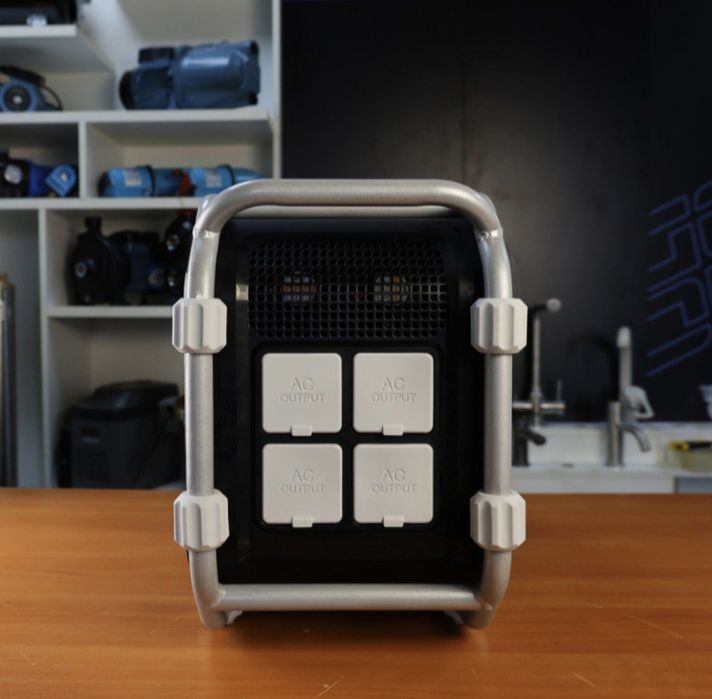 Зарядна станція ZEGOR YC 2400 / 2400 Вт (пікова потужність 4800Вт) / 2