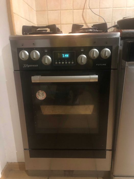 kuchnia gazowo-elektryczna