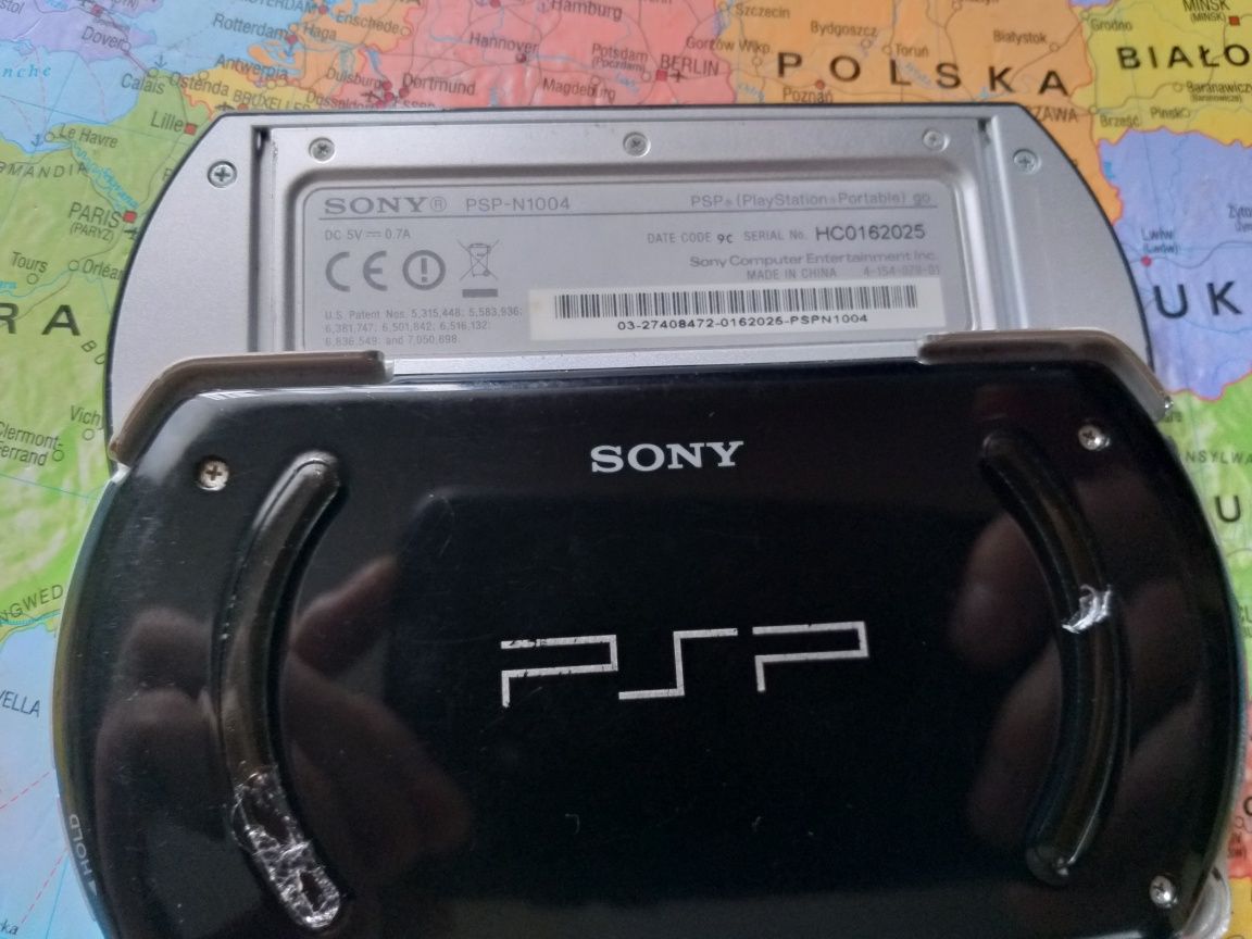 Konsola Sony psp go PSP-N1004 16 gb