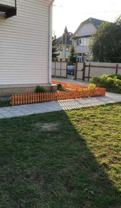 Декоративні заборчики з дерева.