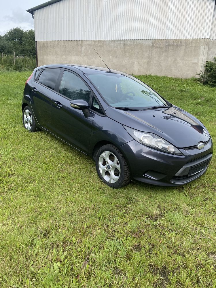 Ford fiesta 1,25 benzyna ładna sprowadzona
