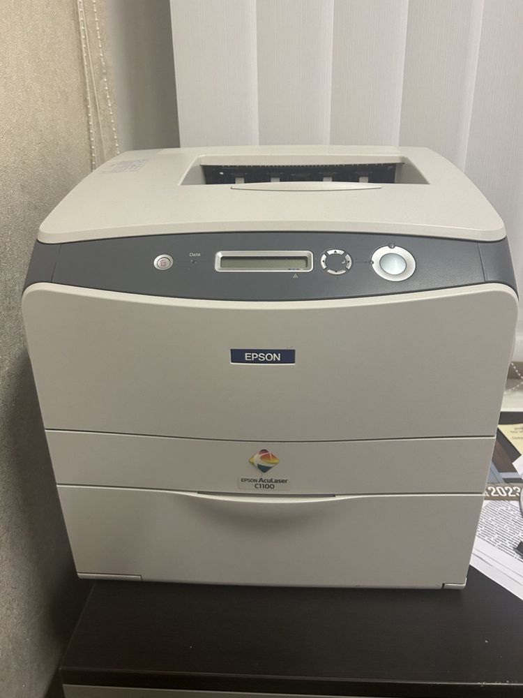 Принтер EPSON AcuLaser C1100