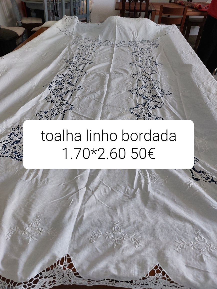 Toalha bordada linho