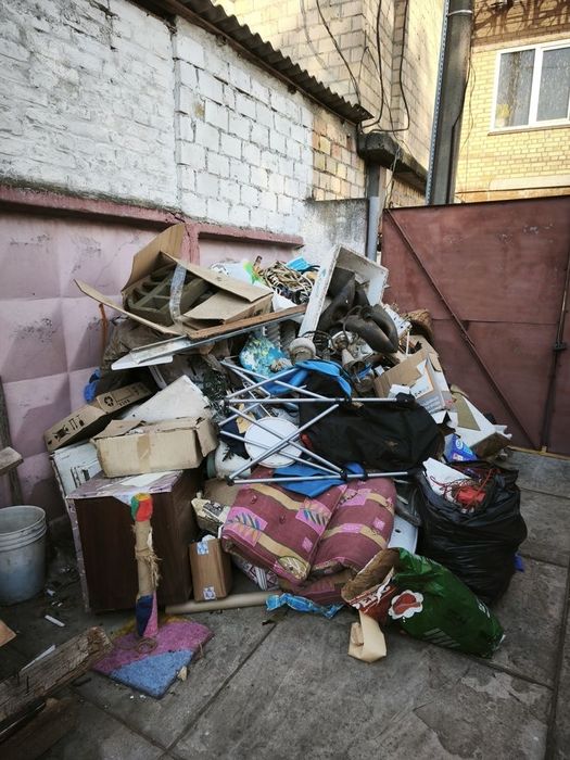 Вивіз будівельного сміття гілок мотлохо Калита Заворичі Мокрець